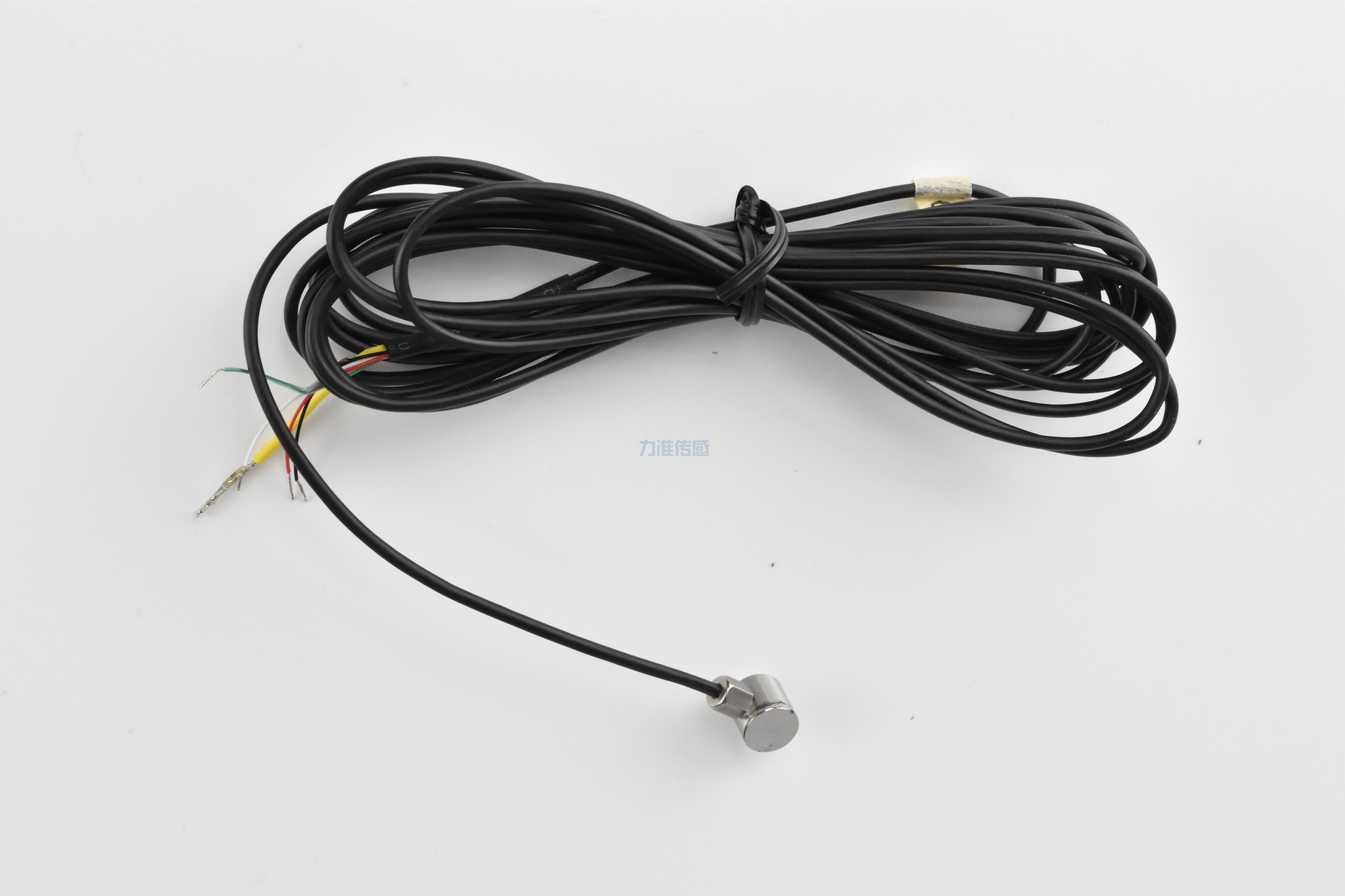 校準(zhǔn)好的拉力機(jī)可以達(dá)到很好的測力精度(圖1) DSC_0276.JPG